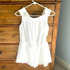 Adorable white cotton romper!